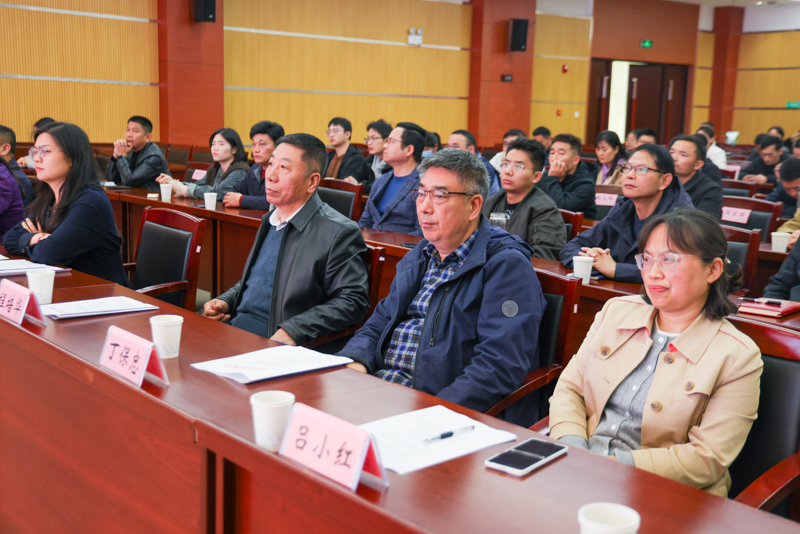 1775035947834120.jpg 4X5A3001.jpg